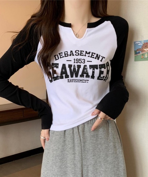 LETee(レティー)の「スリットネックとバイカラーデザインが映える!大人カジュアルなロゴラグランTシャツ(Tシャツ/カットソー・レディース・ホワイト/ベージュ・FREE)」の6枚目の写真