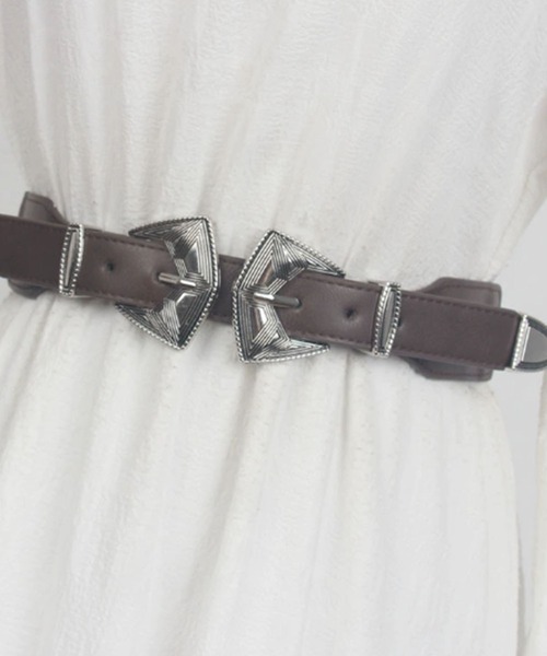 ROOPTOKYO（ループトウキョウ）の「Double buckle faux leather belt / ダブルバックル フェイクレザーベルト（ベルト・メンズ・ブラウン/キャメル/ブラック・FREE）」の2枚目の写真