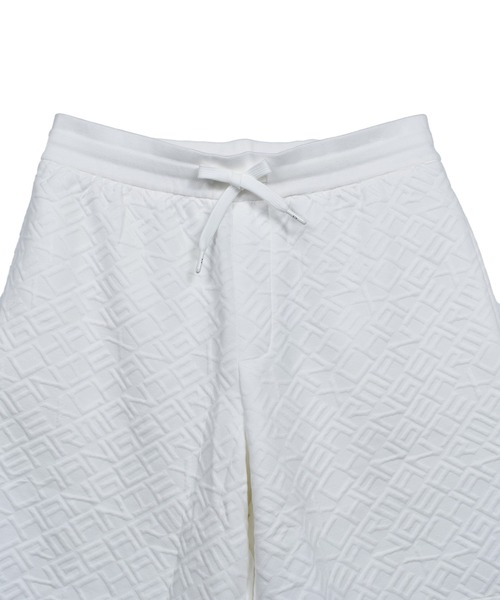 ARMANI EXCHANGE（アルマーニエクスチェンジ）の「【ARMANI EXCHANGE】AX オールオーバージャカードロゴ ハーフパンツ ジャガードショーツ（その他パンツ・メンズ・ブラック/ホワイト・2/3/1）」の4枚目の写真