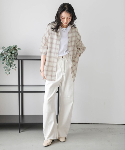 La-gemme（ラジェム）の「オーバーサイズ チェック柄シアーシャツ（シャツ/ブラウス・レディース・ベージュ/ブラック・フリー）」の4枚目の写真