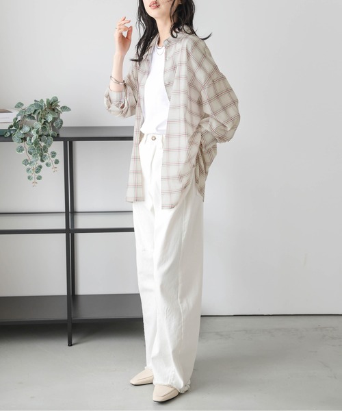 La-gemme（ラジェム）の「オーバーサイズ チェック柄シアーシャツ（シャツ/ブラウス・レディース・ベージュ/ブラック・フリー）」の5枚目の写真