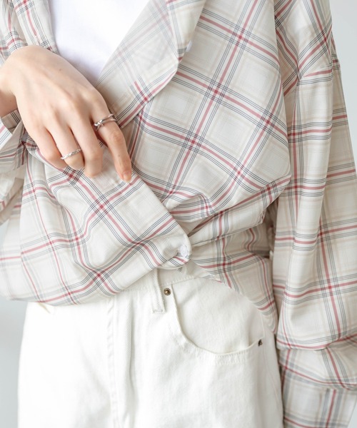 La-gemme（ラジェム）の「オーバーサイズ チェック柄シアーシャツ（シャツ/ブラウス・レディース・ベージュ/ブラック・フリー）」の8枚目の写真