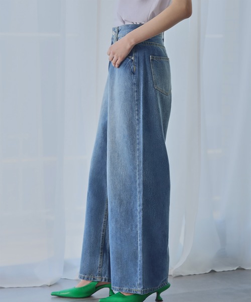 Ampirula(アンピルーラ)の「ウォッシュワイドデニムパンツ(デニムパンツ・レディース・ブルー・L/M/S/XS/2L)」の6枚目の写真