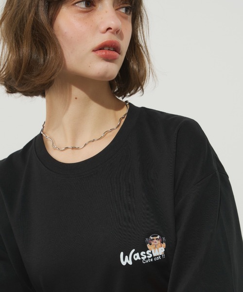 Unitage(ユニテージ)の「ネコフレンズTEE(Tシャツ/カットソー・レディース・ブラック/ホワイト・FREE)」の3枚目の写真