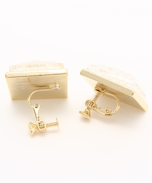 Chico（チコ）の「【who's who Chico】パールサークルイヤリング（イヤリング・レディース・オフホワイト/ホワイト・FREE）」の5枚目の写真