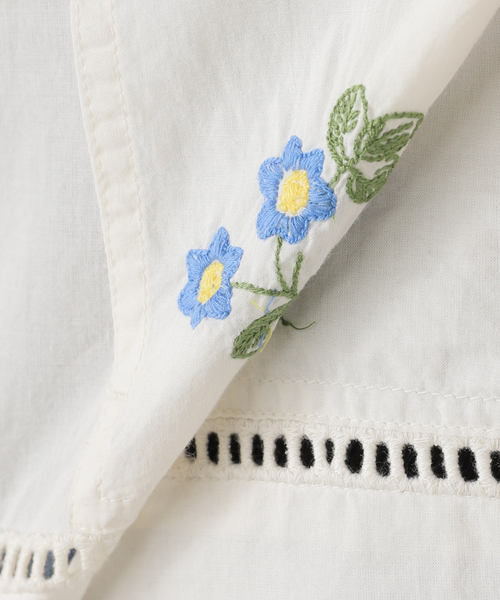 OUTDOOR PRODUCTS(アウトドアプロダクツ)の「2WAYレース×刺繍トップス セットアップ対応(シャツ/ブラウス・レディース・ホワイト・FREE)」の19枚目の写真