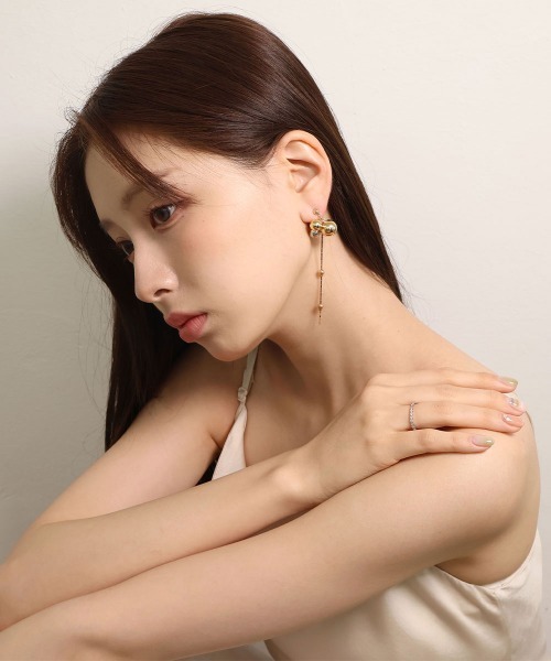 CEMONEMO(セモネモ)の「【金属アレルギー対応】 コンビカラー ボリュームボール バックキャッチ スウィングピアス / ステンレスポスト(ピアス(両耳用)・レディース・ゴールド/シルバー・FREE)」の12枚目の写真