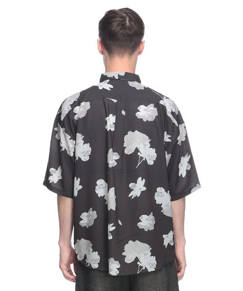 SAKAZEN(サカゼン)の「Naive magic 柄シャツ 半袖 シャツ メンズ モノトーン 花柄(シャツ/ブラウス・メンズ・C/D/E/F/A/B・M/L)」の20枚目の写真