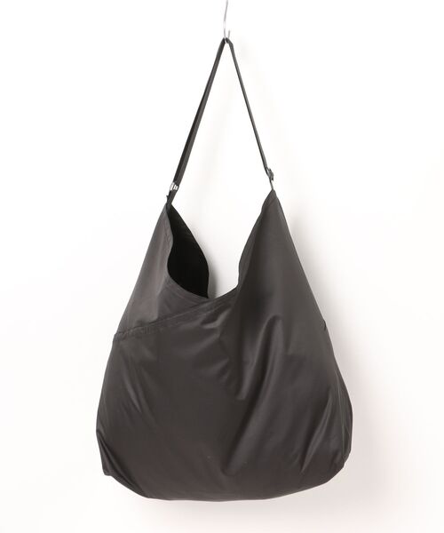 Lucy Large Hobo Shoulder Bag/ブラック/ショルダーバック ホーボーショルダーバッグ | Bagoodtimeshop