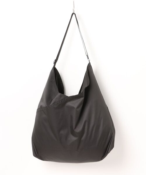 hobo（ホーボー）の「【hobo / ホーボー】PACKABLE AZUMA SHOULDER BAG M POLY RIPSTOP（ショルダーバッグ・メンズ・ネイビー/オリーブ/ブラック・FREE）」の9枚目の写真
