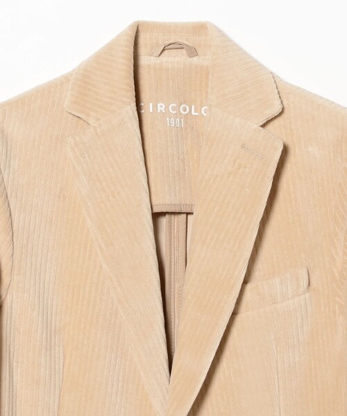 CIRCOLO 1901（チルコロ 1901）の「【別注】CIRCOLO1901 / コットンポリエステル コーデュロイ ジャケット（テーラードジャケット・メンズ・オフホワイト・42/52/50/48/46/44）」の3枚目の写真