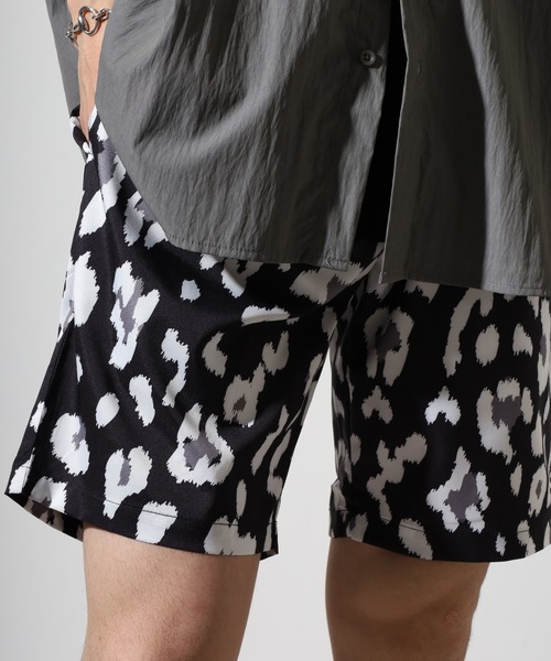 EVOLUTION(エボリューション)の「Zebra Leopard Print Shorts / ゼブラ レオパード柄ショートパンツ unisex(その他パンツ・メンズ・ミント/ホワイト/ブラック系1/ブラック/ホワイト系1/ベージュ系1・M/L)」の4枚目の写真