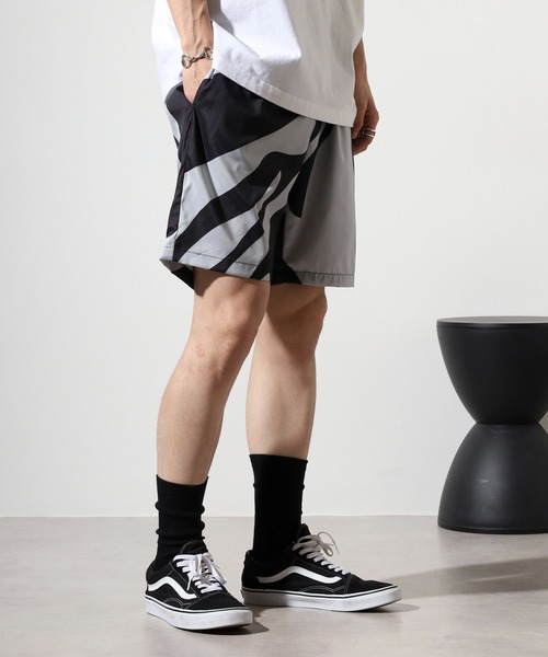 PLEASURES 柄ショートパンツ Zebra Leopard Print Shorts / ゼブラ レオパード柄ショート