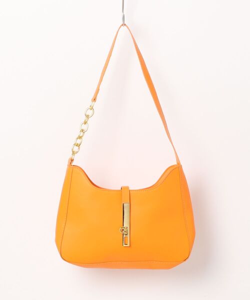 TONE SELECT GOODS（トーンセレクトグッズ）の「urbanfemine./ターンロックデザインショルダーバッグ U7496（ショルダーバッグ・レディース・ブラック/ベージュ/オレンジ/ホワイト/ブラウン/シルバー・FREE）」の18枚目の写真