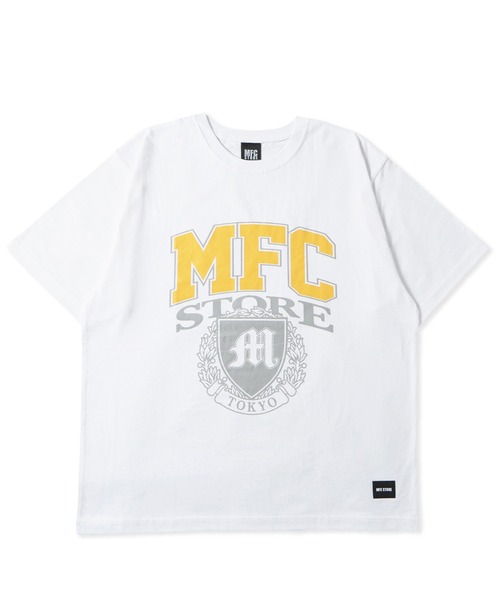 MFC STORE(エムエフシーストア)の「MFC STORE COLLEGE LOGO S/S TEE(Tシャツ/カットソー・メンズ・ターコイズブルー系/ブラック/ホワイト・S/M/L/XL/XS/XXL)」の1枚目の写真
