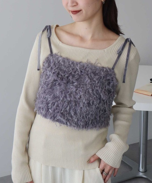 earth music&ecology（アースミュージックアンドエコロジー）の「【WEB限定】ベロアリボンフェザービスチェ（ベスト・レディース・ベージュ/アイボリー/チャコールグレー/ブルー・FREE）」の3枚目の写真