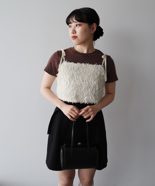 earth music&ecology（アースミュージックアンドエコロジー）の「【WEB限定】ベロアリボンフェザービスチェ（ベスト・レディース・ベージュ/アイボリー/チャコールグレー/ブルー・FREE）」の15枚目の写真