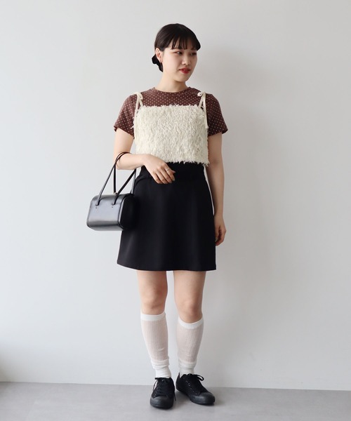 earth music&ecology（アースミュージックアンドエコロジー）の「【WEB限定】ベロアリボンフェザービスチェ（ベスト・レディース・ベージュ/アイボリー/チャコールグレー/ブルー・FREE）」の17枚目の写真