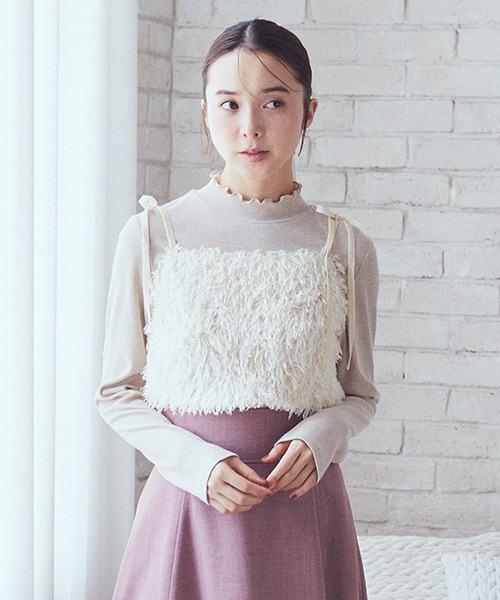 earth music&ecology（アースミュージックアンドエコロジー）の「【WEB限定】ベロアリボンフェザービスチェ（ベスト・レディース・ベージュ/アイボリー/チャコールグレー/ブルー・FREE）」の11枚目の写真