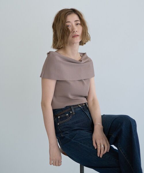 YECCA VECCA（イェッカヴェッカ）の「オフショルニット（ニット/セーター・レディース・ベージュ/ブラック/ブルー・FREE）」の5枚目の写真