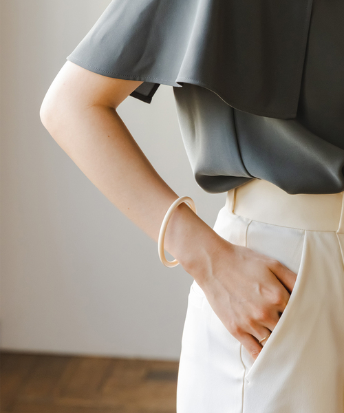 Noble（ノーブル）の「WAEKURA/ワエクラ バングル（バングル/リストバンド・レディース・アイボリー/ブラウン・FREE）」の3枚目の写真