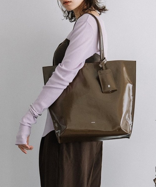 Beau're(ヴュレ)の「【BEAURE】カウレザー A4トートバッグ B-25420※(トートバッグ・レディース・ブラック/ベージュ/ブラウン・FREE)」の9枚目の写真