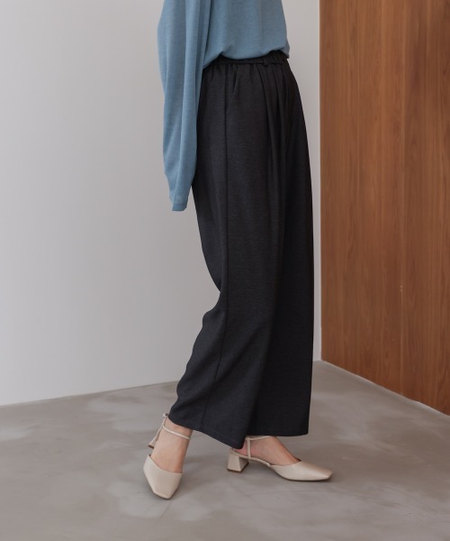 Bou Jeloud(ブージュルード)の「タックデニム調パンツ(その他パンツ・レディース・チャコールグレー/インディゴブルー・FREE)」の3枚目の写真