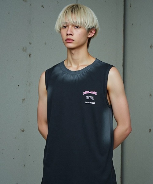A'GEM9(エージェムナイン)の「A'GEM/9 × .kom 『HEHUI』 ヴィンテージロゴプリントノースリーブ(Tシャツ/カットソー・メンズ・オフホワイト/ブラック・M)」の12枚目の写真