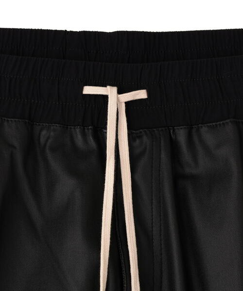 DANKE SCHON(ダンケシェーン)の「DankeSchon/ダンケシェーン/COATING FLAPCARGO(カーゴパンツ・レディース・ブラック・L/XL/S/M)」の7枚目の写真