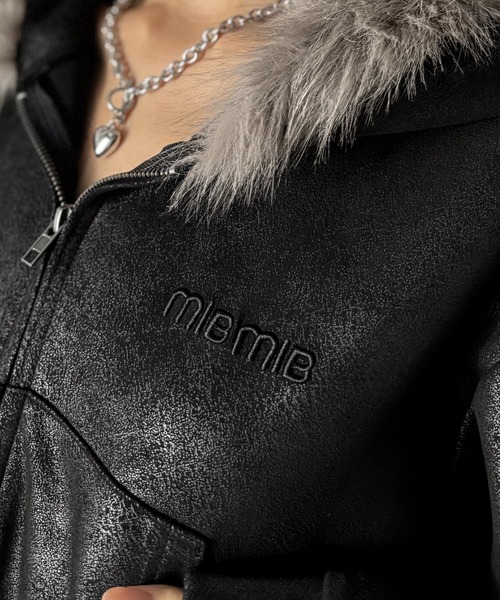 mily bilet(ミウィビレット)の「【mily bilet】ふわっと華やか、羽織って甘辛♪フードファー付きスエードポンチパーカー(ショート丈)(ブルゾン・レディース・ブラック/ブラウン・X-LARGE/LARGE/MEDIUM/SMALL)」の22枚目の写真