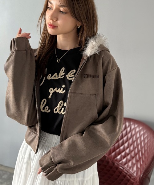 mily bilet(ミウィビレット)の「【mily bilet】ふわっと華やか、羽織って甘辛♪フードファー付きスエードポンチパーカー(ショート丈)(ブルゾン・レディース・ブラック/ブラウン・X-LARGE/LARGE/MEDIUM/SMALL)」の18枚目の写真