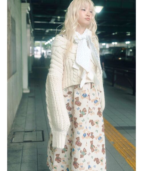 merry jenny(メリージェニー)の「bear and bearジャガードジャンスカ(ジャンパースカート・レディース・ブラック/アイボリー/ブラウン・FREE)」の7枚目の写真