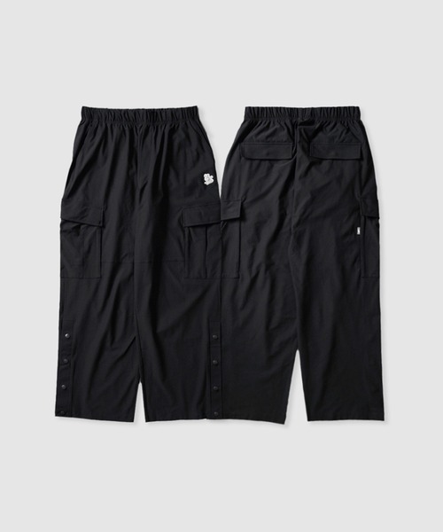 EXAMPLE（エグザンプル）の「EXAMPLE AIR CARGO SIDE BUTTONS PANTS（カーゴパンツ・メンズ・ブラック・XXL/XL/L/M）」の4枚目の写真