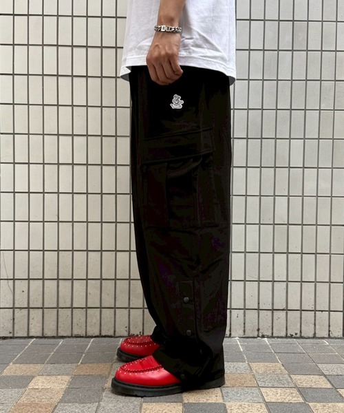 EXAMPLE（エグザンプル）の「EXAMPLE AIR CARGO SIDE BUTTONS PANTS（カーゴパンツ・メンズ・ブラック・XXL/XL/L/M）」の13枚目の写真