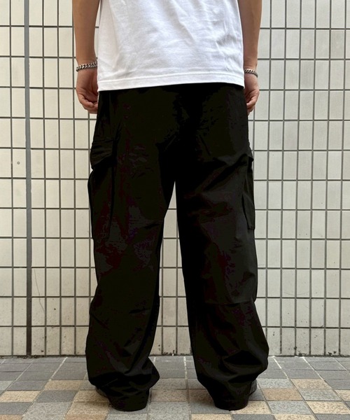 EXAMPLE（エグザンプル）の「EXAMPLE AIR CARGO SIDE BUTTONS PANTS（カーゴパンツ・メンズ・ブラック・XXL/XL/L/M）」の17枚目の写真