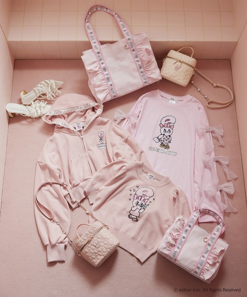 セール】【Esther Bunny コラボ】刺繍入りショートパーカー（パーカー