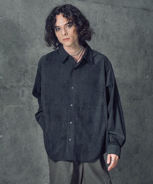 CASPER JOHN（キャスパージョン）の「Various loose shirts-fade corduroy- / バリアスルーズシャツ-フェードコーデュロイ-（シャツ/ブラウス・メンズ・ブラウン/ホワイト系その他/ブラック/グレー/ブラック系その他・LARGE/MEDIUM/SMALL/X-SMALL）」の2枚目の写真