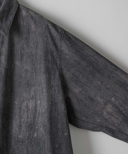 CASPER JOHN（キャスパージョン）の「Various loose shirts-fade corduroy- / バリアスルーズシャツ-フェードコーデュロイ-（シャツ/ブラウス・メンズ・ブラウン/ホワイト系その他/ブラック/グレー/ブラック系その他・LARGE/MEDIUM/SMALL/X-SMALL）」の6枚目の写真