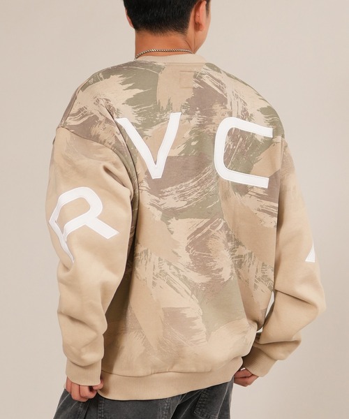 RVCA(ルーカ)の「RVCA/ルーカ FADE BACK SIDE ARCH RVCA スウェット BF042-001(スウェット・メンズ・ブラック×ホワイト/ブラウン系カモフラージュ/オートミール/ブラック系その他・S/M/L)」の4枚目の写真