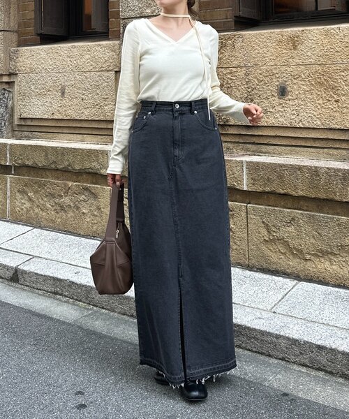 Thevon（ゼボン）の「チョーカー付きVネックリブプルオーバー（Tシャツ/カットソー・レディース・ブラウン/オフホワイト/ブラック・FREE）」の10枚目の写真