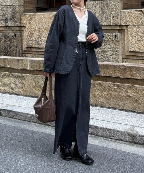 Thevon（ゼボン）の「チョーカー付きVネックリブプルオーバー（Tシャツ/カットソー・レディース・ブラウン/オフホワイト/ブラック・FREE）」の11枚目の写真