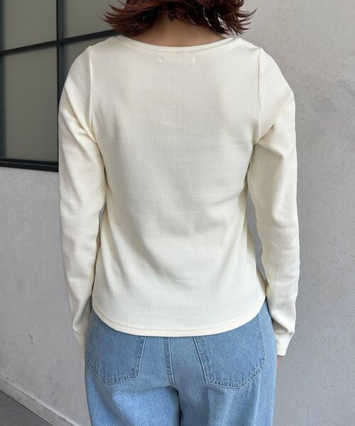 Thevon（ゼボン）の「チョーカー付きVネックリブプルオーバー（Tシャツ/カットソー・レディース・ブラウン/オフホワイト/ブラック・FREE）」の15枚目の写真