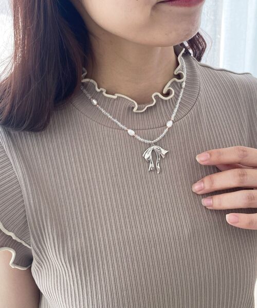 MAJESTIC LEGON（マジェスティックレゴン）の「きらきらリボンモチーフネックレス（ネックレス・レディース・A/B・FREE）」の3枚目の写真