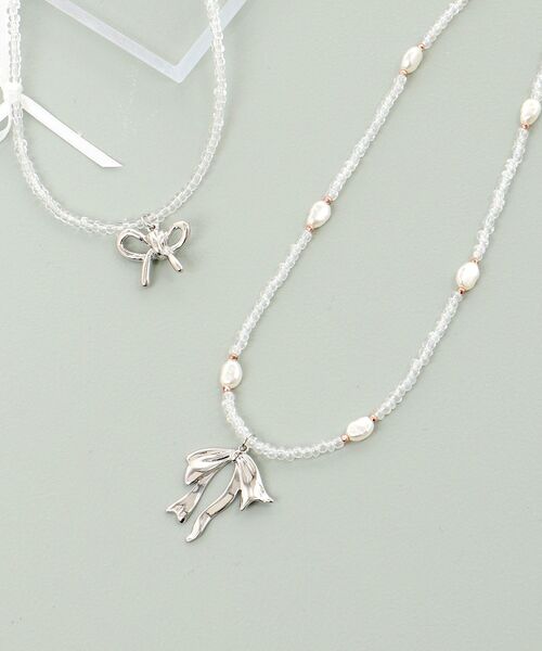 MAJESTIC LEGON（マジェスティックレゴン）の「きらきらリボンモチーフネックレス（ネックレス・レディース・A/B・FREE）」の5枚目の写真