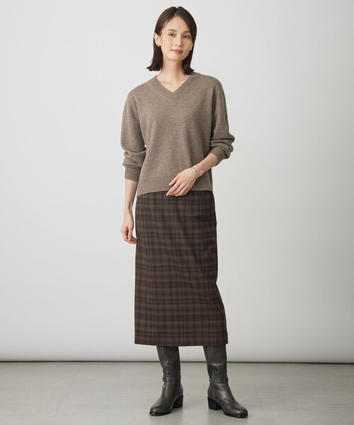 J.PRESS(ジェイプレス)の「milledタータンラメチェック ナロー スカート(スカート・レディース・ネイビー系3/ブラウン系3・T17/T15/T13)」の6枚目の写真