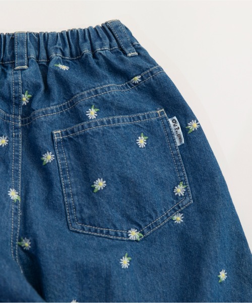 EDWIN（エドウィン）の「【Ou? by EDWIN】フラワー刺繍デニムカーブパンツ（デニムパンツ・キッズ・ブラック/ブルー・130/90/120/110/100/140/150）」の11枚目の写真