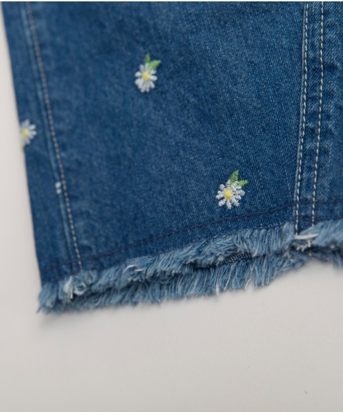 EDWIN（エドウィン）の「【Ou? by EDWIN】フラワー刺繍デニムカーブパンツ（デニムパンツ・キッズ・ブラック/ブルー・130/90/120/110/100/140/150）」の12枚目の写真