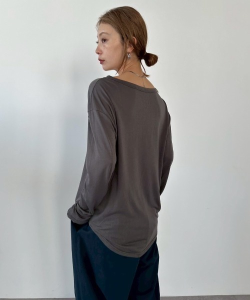 HANNE(アン)の「Vネックシアーカーディガン(カーディガン/ボレロ・レディース・イエロー/ホワイト/チャコールグレー・FREE)」の18枚目の写真