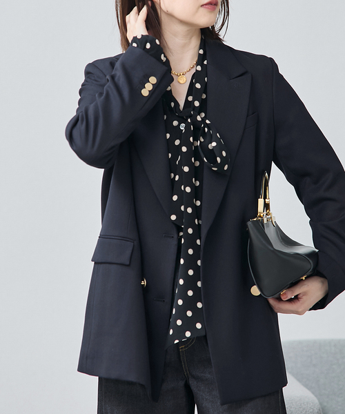 journal standard L'essage（ジャーナルスタンダードレサージュ）の「《追加》ウールトリコチン ブレザージャケット（テーラードジャケット・レディース・グレー/ネイビー・FREE）」の17枚目の写真