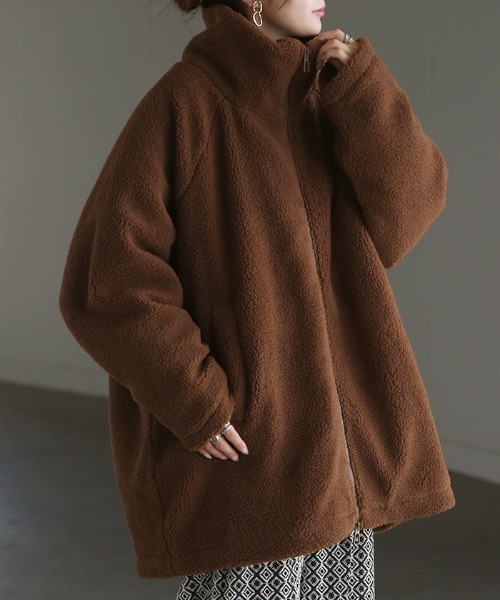 HUG.U(ハグユー)の「「 小顔 」 中綿ボアコート(その他アウター・レディース・ブラック/ブラウン/グレイッシュベージュ/ダークグレー・FREE)」の16枚目の写真